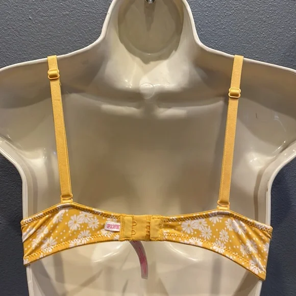 Victorias Secret PINK Push-up Convertible Bra - Picture 2 of 5